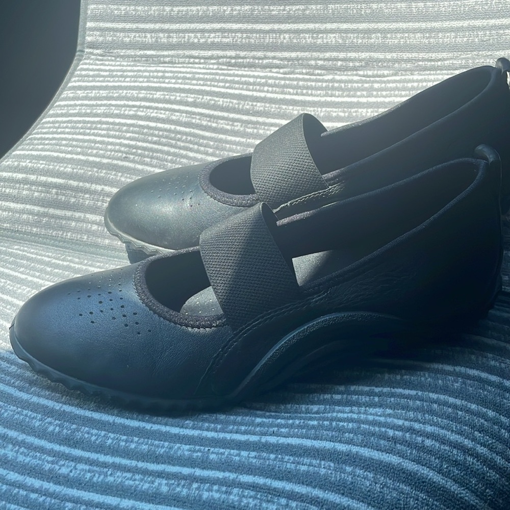 ECCO Women's Vibration Mary Jane Stretch Flat Shoes 41 EUC